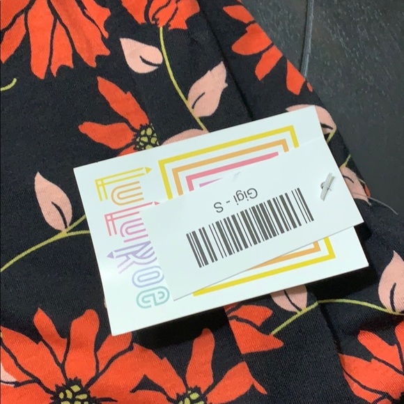 Lula Roe Flora Accent Top Size S - Picture 4 of 5